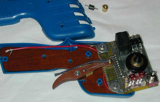 Duane Kennard's Scratchbuilt Slot Car Controller